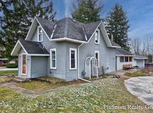820 E Slocum St, Whitehall, MI 49461
