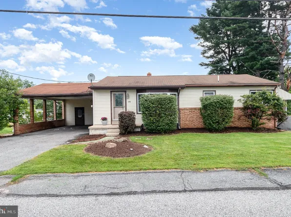 605 Evergreen Rd, New Cumberland, PA 17070