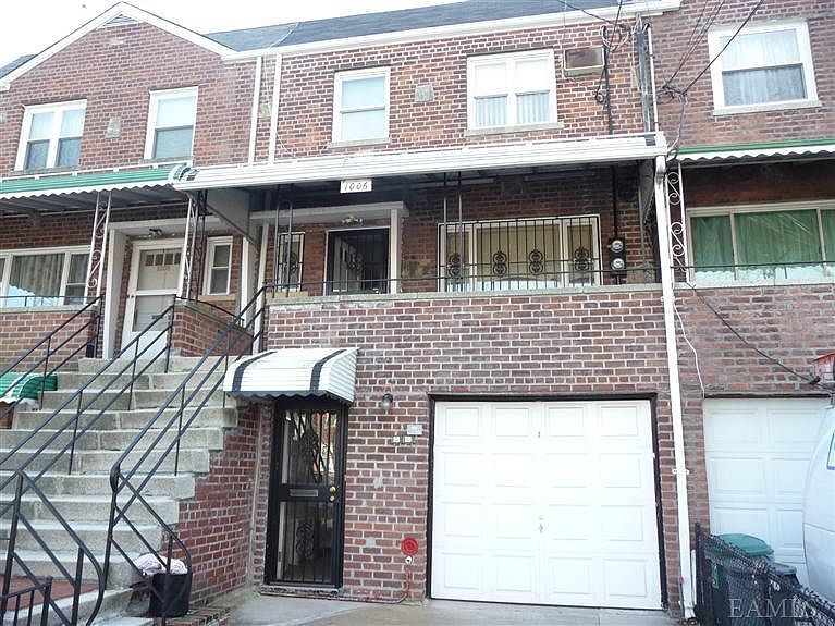 1st image of 1006 E 211th St