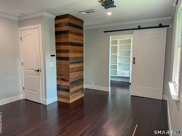 17 Kingsbury Rd — Photo 16