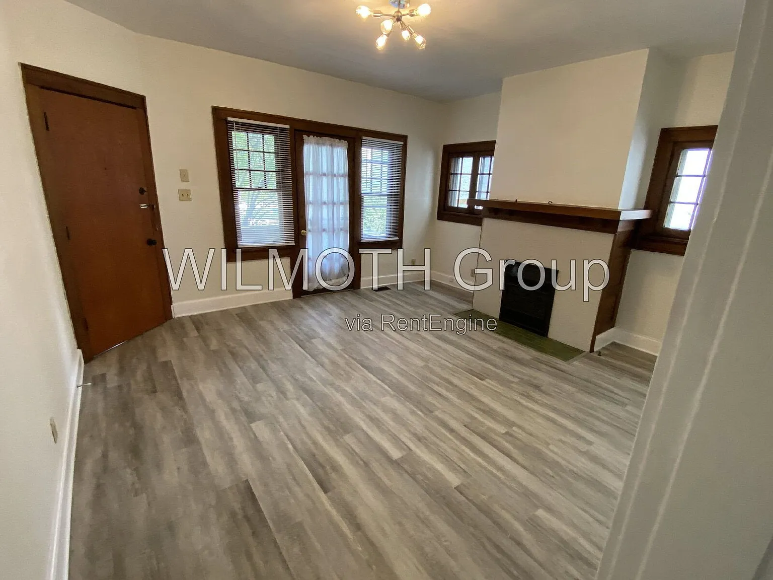 1 bed, 1.0 bath, 900 sqft, $1,300 — Photo 4