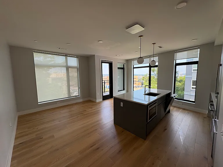191 Washington St #525 — Photo 30