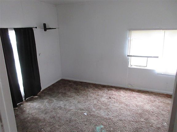 5th image of 1411 N Philadelphia Ave