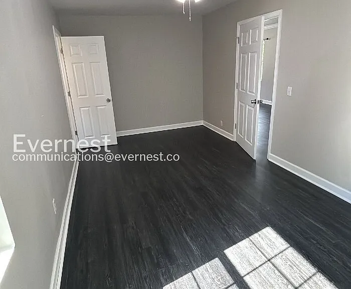 736 Hancock Rd — Photo 19