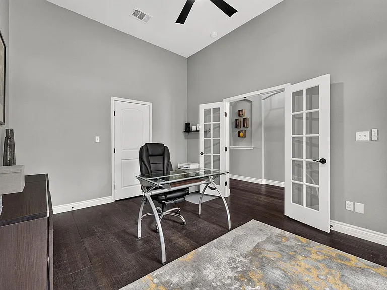 2801 Manitou Dr — Photo 23
