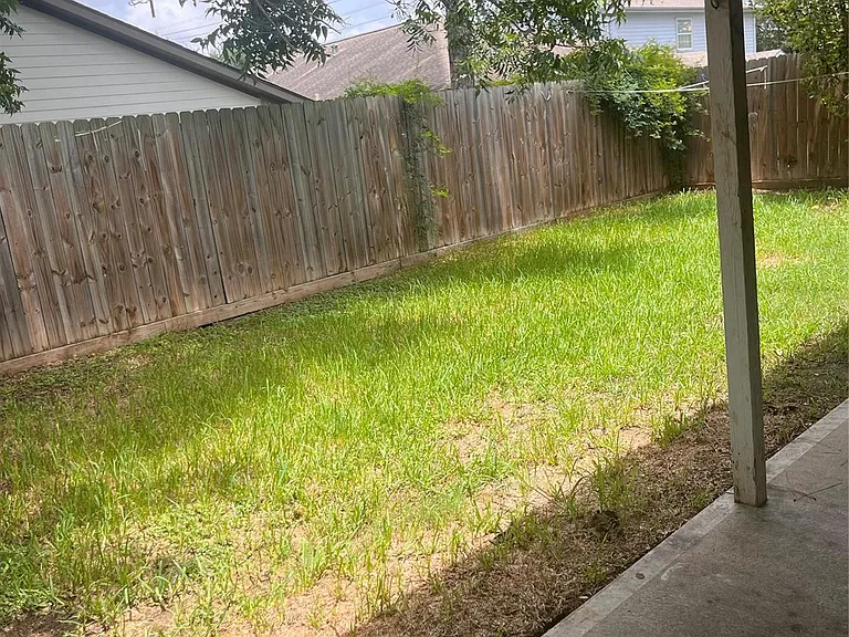11714 Lamprey St — Photo 13