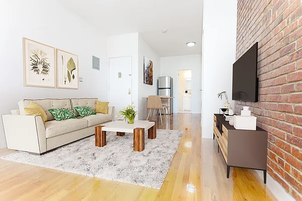 Rented by Compass | media 4