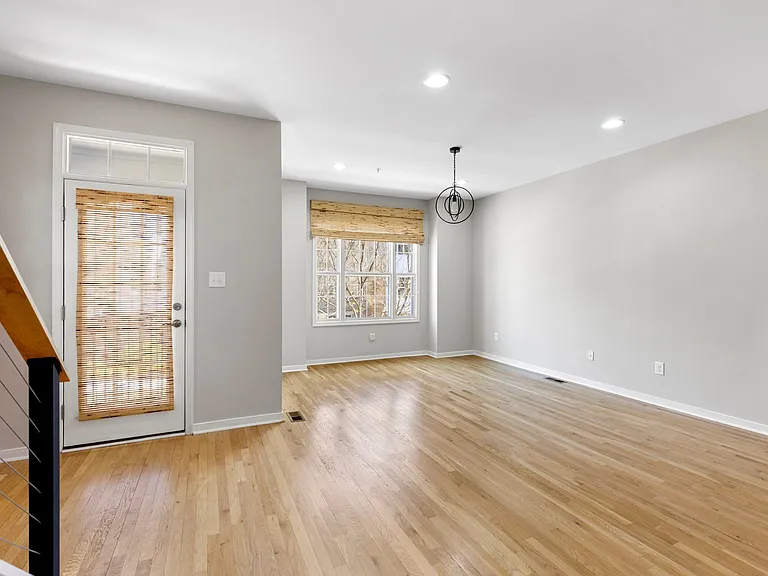 3953 Redbud Rd — Photo 8