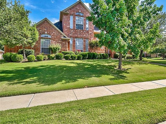 2nd image of 313 Chisholm Trl