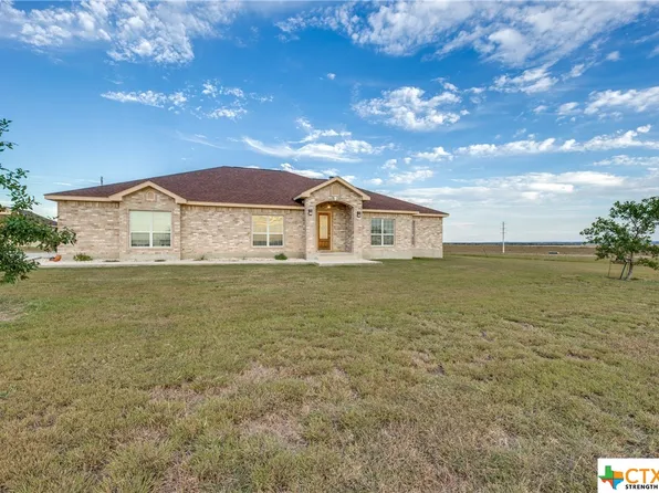 8177 Boenig Rd, Seguin, TX 78155