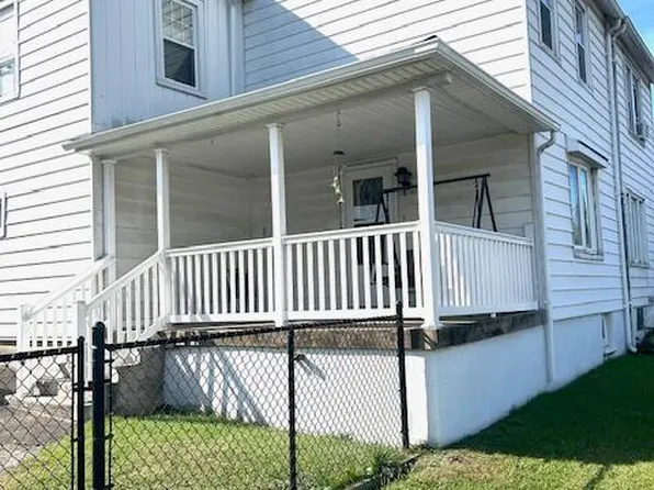 166 Front St, Mount Carmel, PA 17851