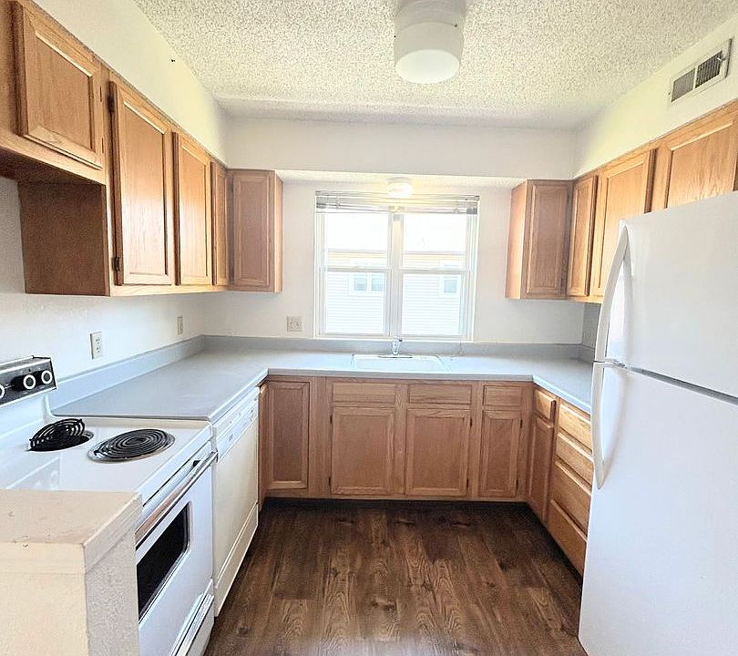 1st image of 1710 E 24th Ave APT 5