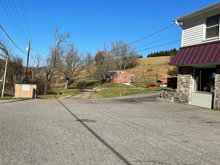 3393 New Leicester Hwy #1 — Photo 13