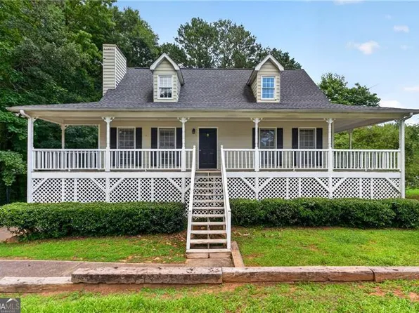 279 Maplewood Ln, Acworth, GA 30101