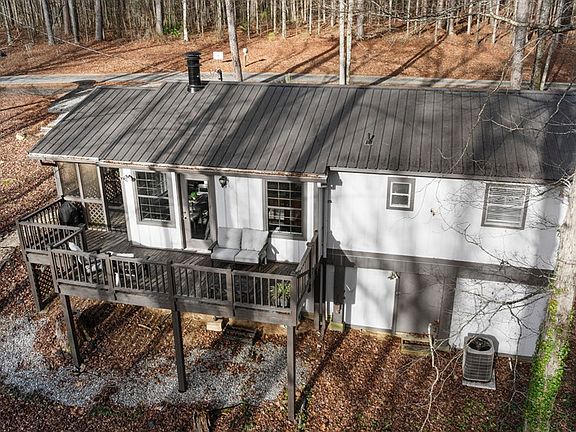 2nd image of 207 Westgate Cir