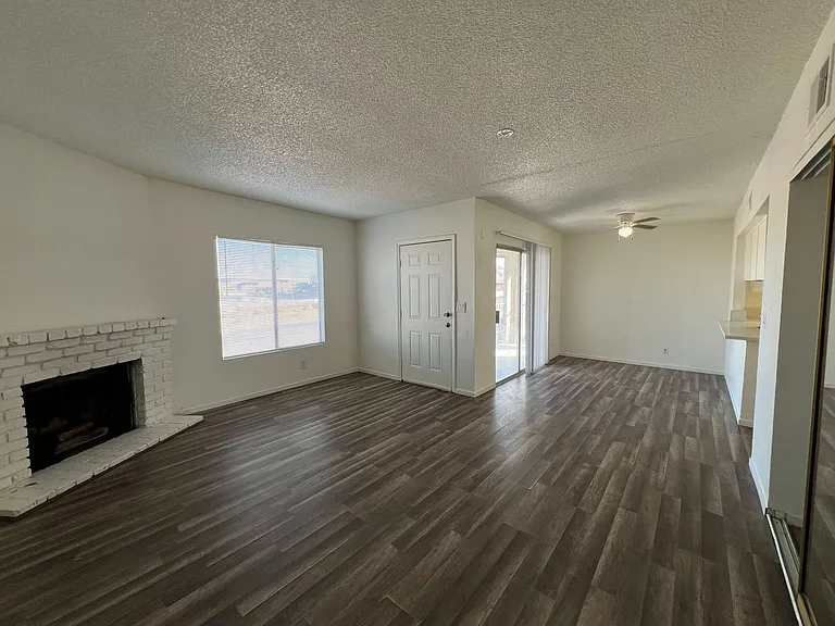 6942 Appleton Dr — Photo 11