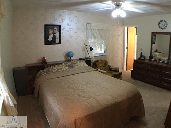4th image of 4733 Grandwoods Dr
