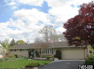 349 Barberry Dr, Hanover, PA 17331