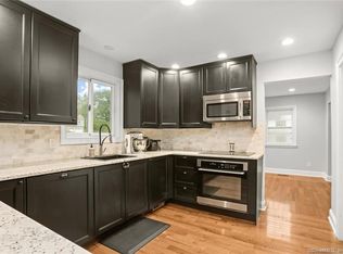 10 Harvann Rd, Norwalk, CT 06850