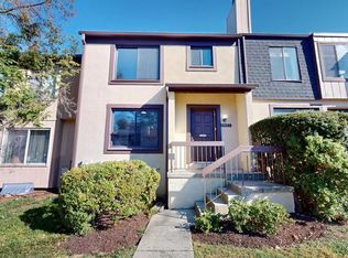 10663 Muirfield Dr, Rockville, MD 20854