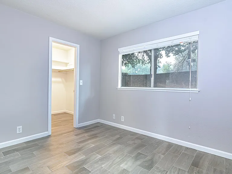 4813 Suncrest Way — Photo 11