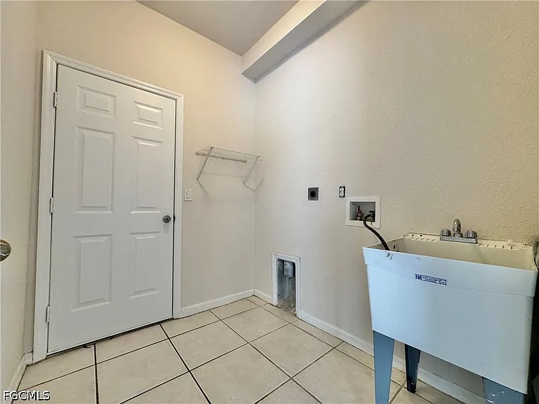 530 Kilgour Ave — Photo 43