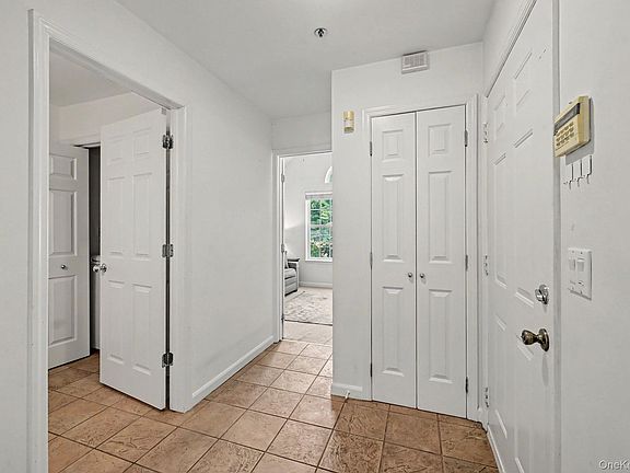 5th image of 210 Sandpiper Court #210