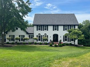 2112 Wilson Ridge Ln, Chesterfield, MO 63005