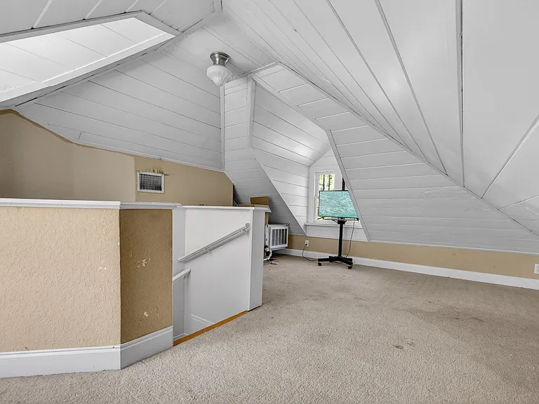 2904 N Jefferson St — Photo 39