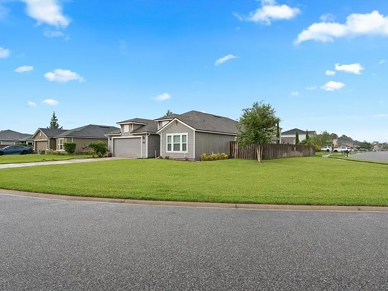27 Colorado Springs Way — Photo 2