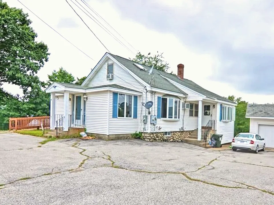 423 Main St