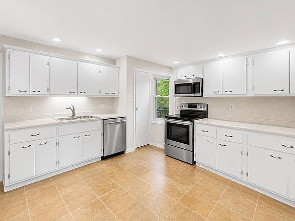 5th image of 5111 Vera Cruz Rd