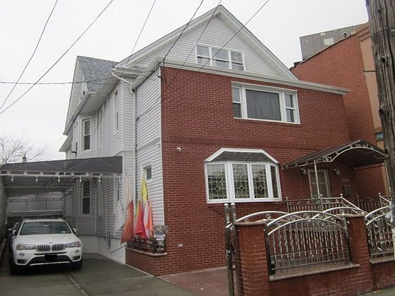 3rd image of 10114 114th St