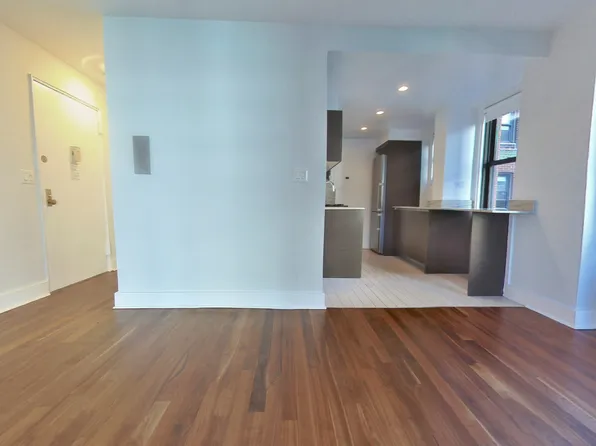 141 East 33rd Street image 1 of 3