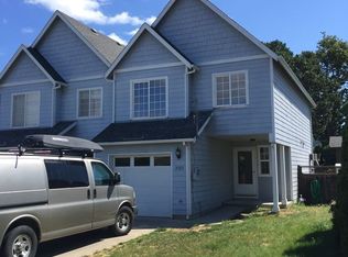 2023 8th St, Hood River, OR 97031