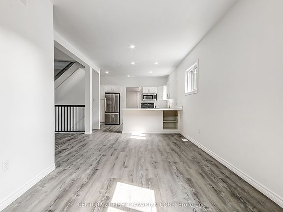 4th image of 76 Chestnut St