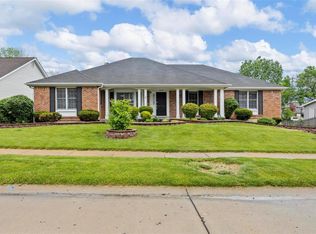 1836 Denton Ridge Ct, Chesterfield, MO 63017