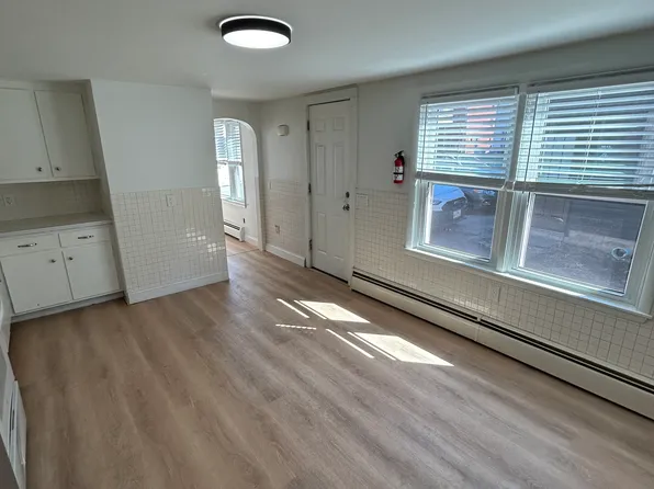 5 Cutts St #101, Biddeford, ME 04005