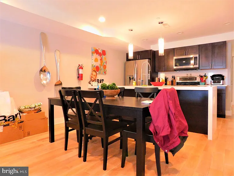 922 N 17th St #26-F — Photo 4