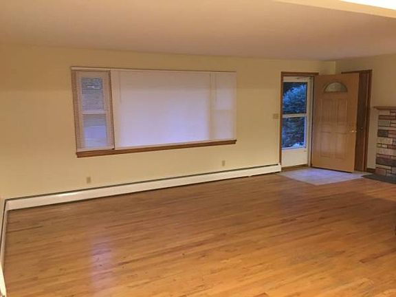 2nd image of 1365 Curtin St #1367