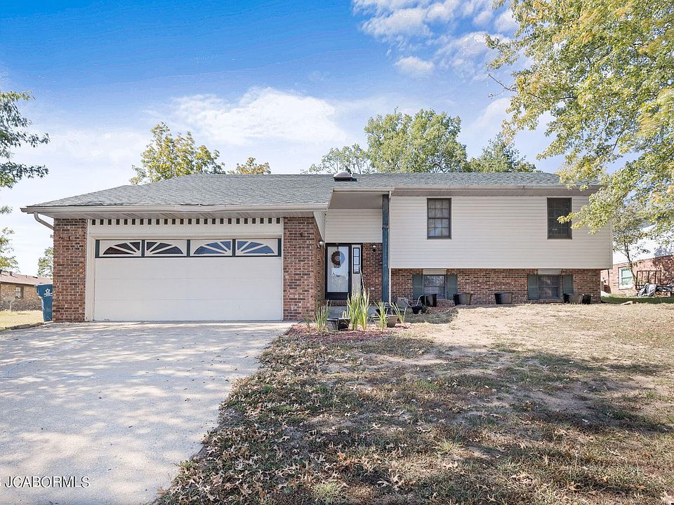 1st image of 4908 Woodhaven Dr