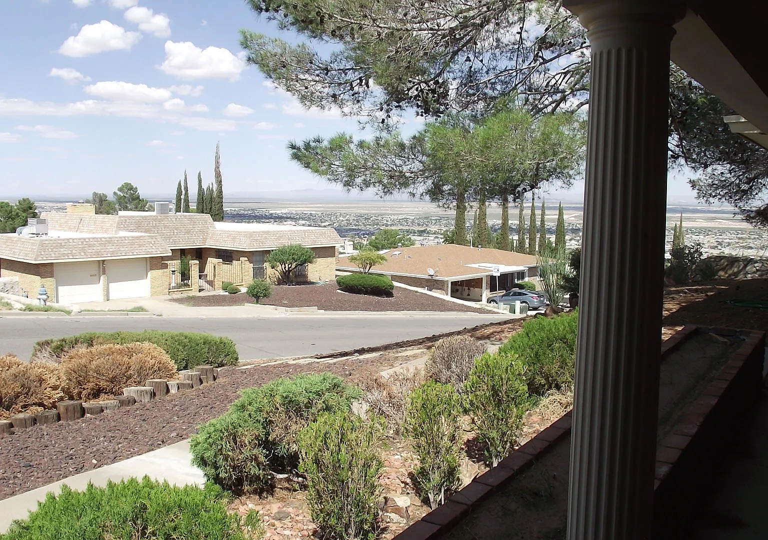 Mountain Park 4bed/3bath with Refrig A/C Pool and Mountain Views! — Photo 3