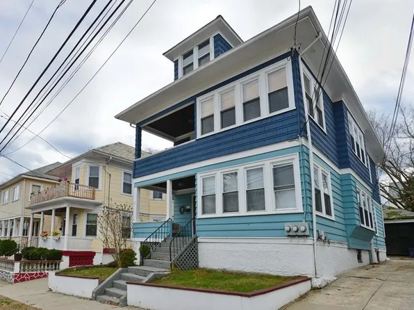 140 Washington Ave #2, Providence, RI 02905