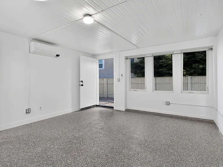 111 Cecil Pl #L — Photo 2