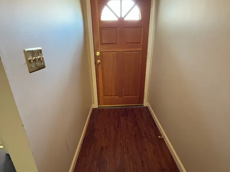 1708 N Hamilton St #C — Photo 36