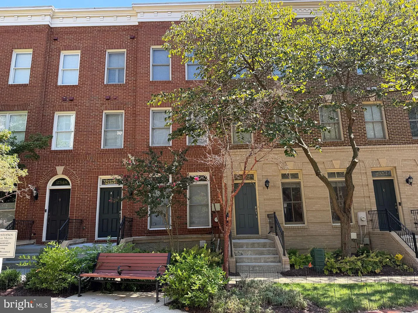 3 bed, 3.5 bath, 2540 sqft, $3,499 — Photo 3