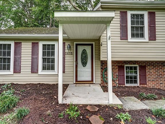 4th image of 1615 Poes Ln