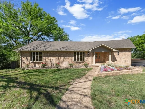 608 Ridgecrest Dr, Salado, TX 76571