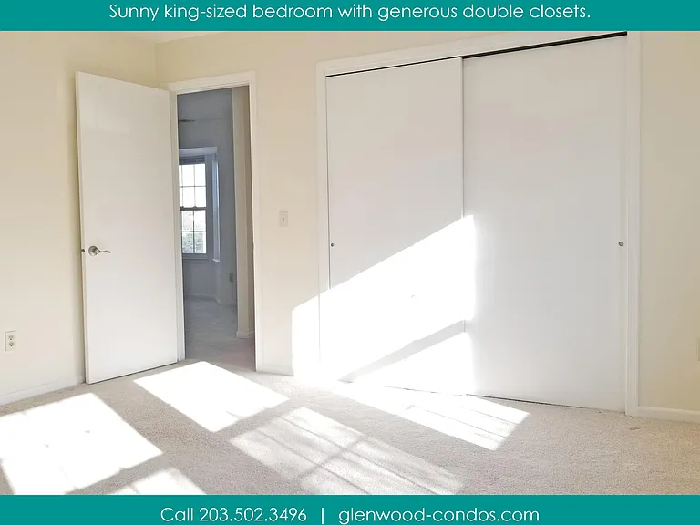 54 Greenview Ln — Photo 15