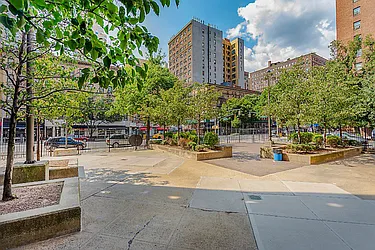 Rented by Living New York